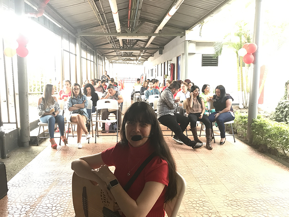Canciones de Navidad Ministerio de Silvia Rodriguez